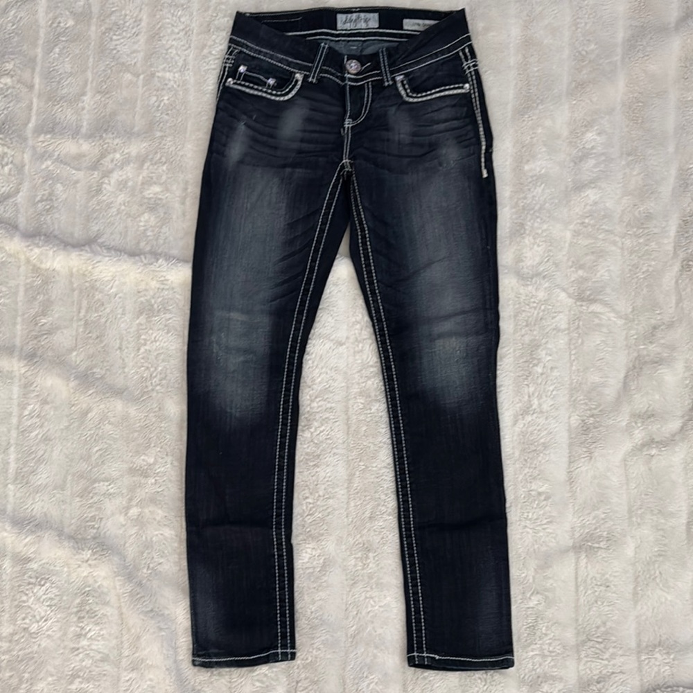 Daytrip Women's Dark Wash Skinny Jeans